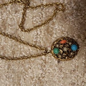 Very vintage necklace pendent